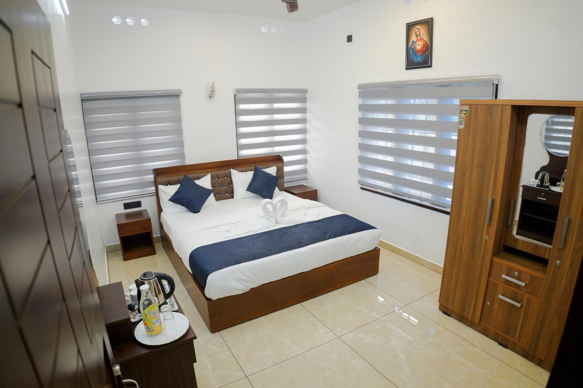 Teak And Lake Homestay Thekkady Eksteriør bilde